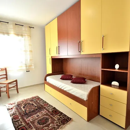 Bianca E Arancio Villa *