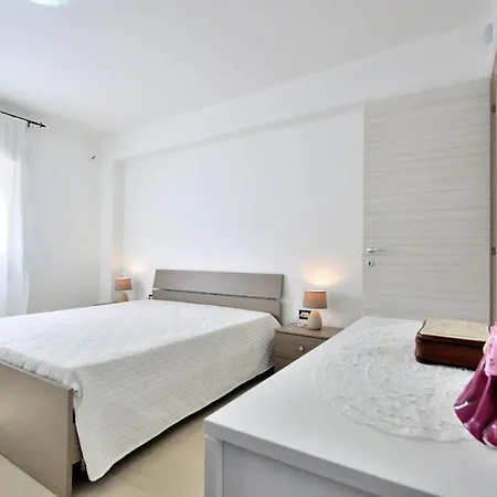 Bianca E Arancio Villa Alcamo