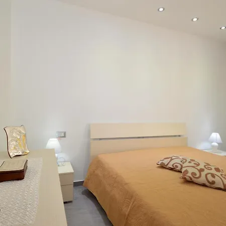 Bianca E Arancio Villa Alcamo