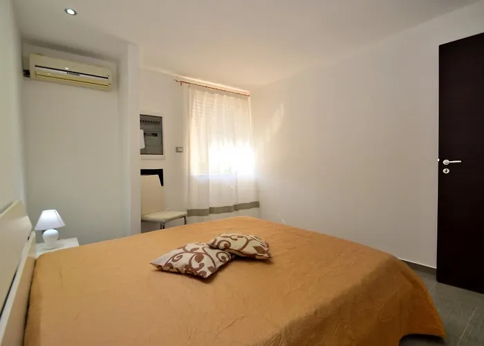 Bianca E Arancio * Alcamo