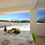 Bianca E Arancio אלקאמו