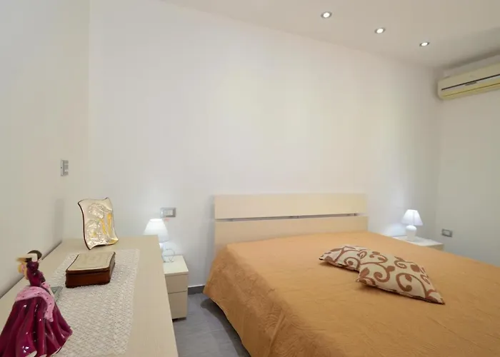 Bianca E Arancio فيلة ألكامو